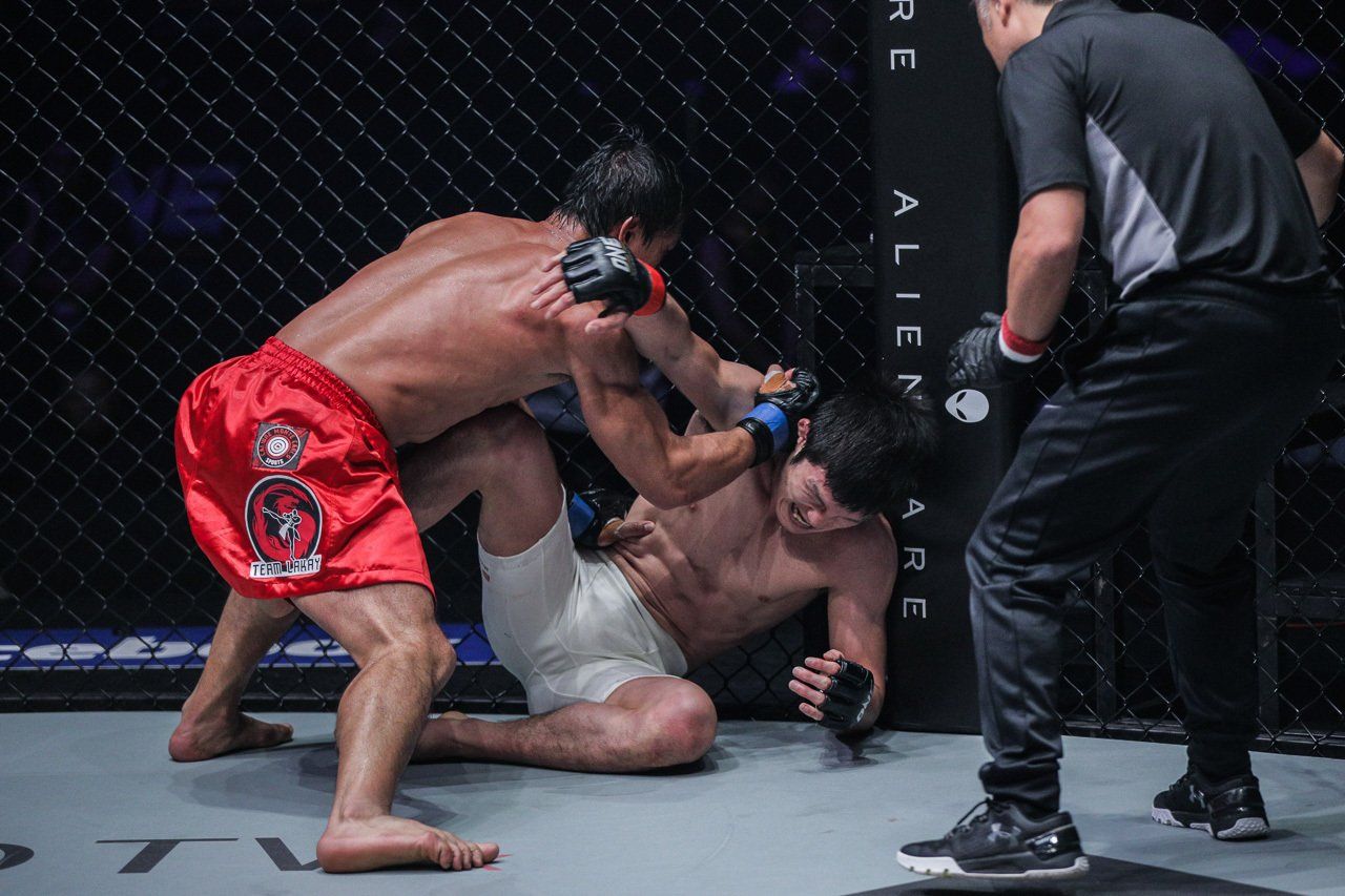 Eduard Folayang knocks out Shinya Aoki at ONE: DEFENDING HONOR