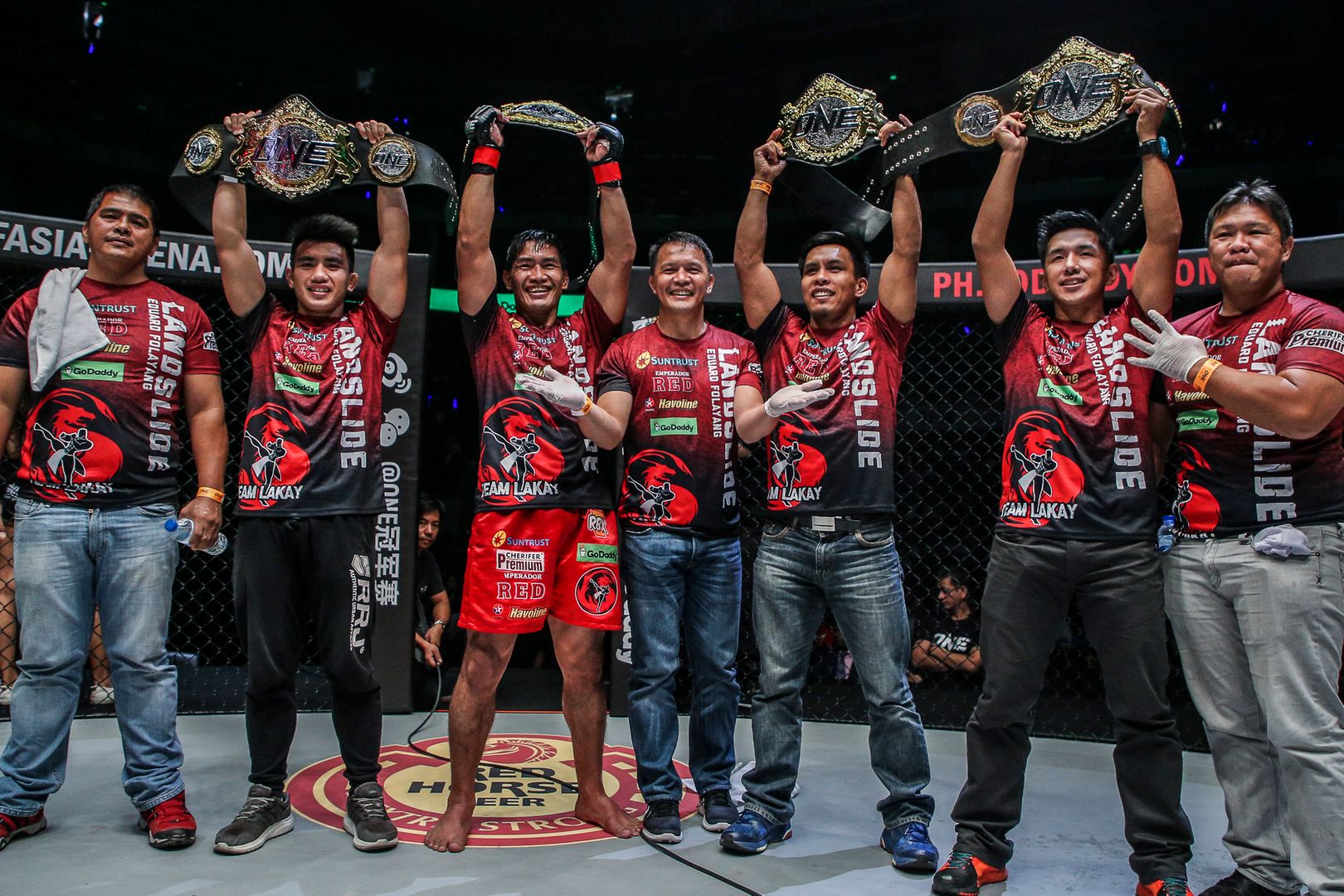 Team Lakay DC 6999.jpg