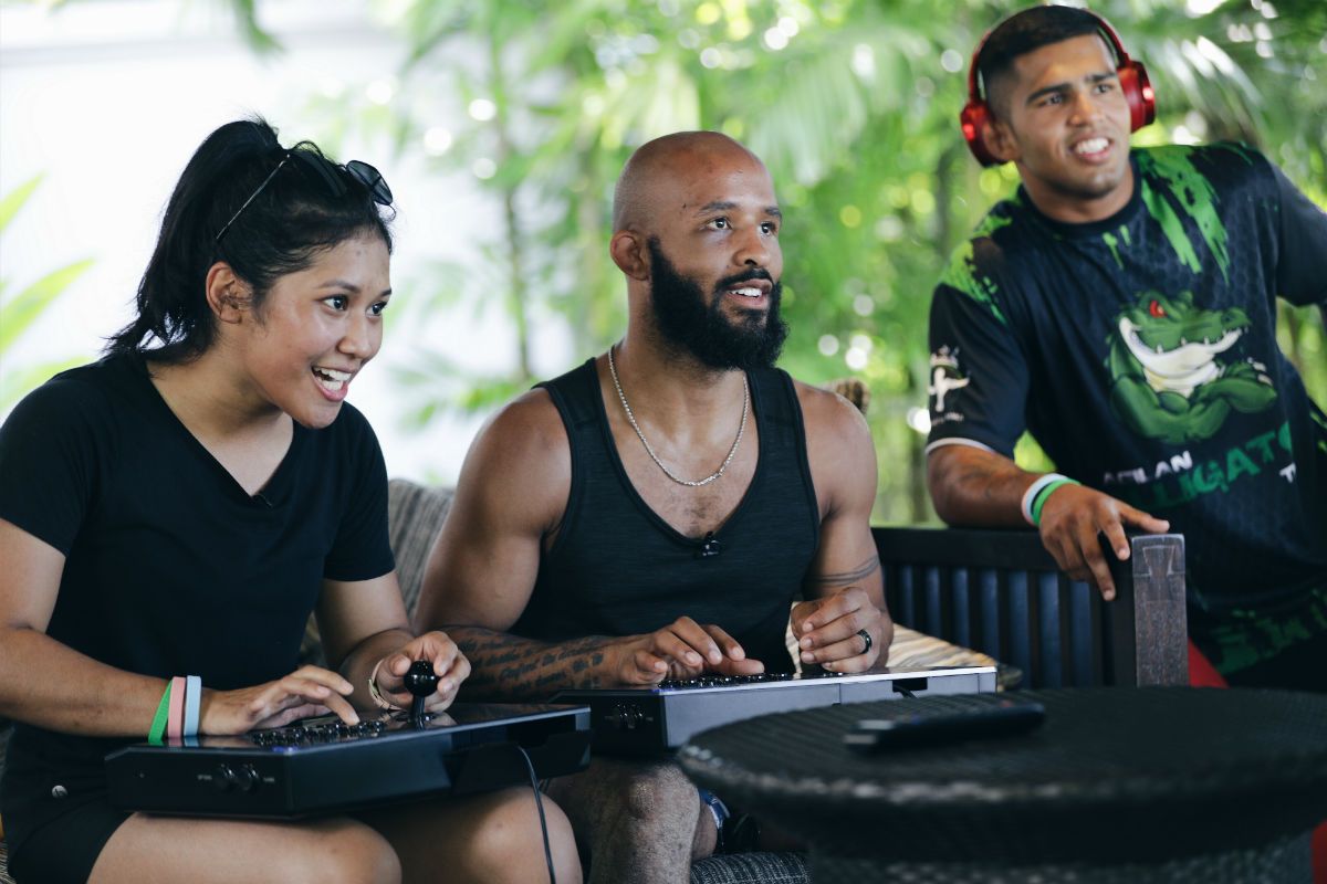 Demetrious Johnson Jihnin Radzuan Agilan Thani 1970 01 01 07.jpg