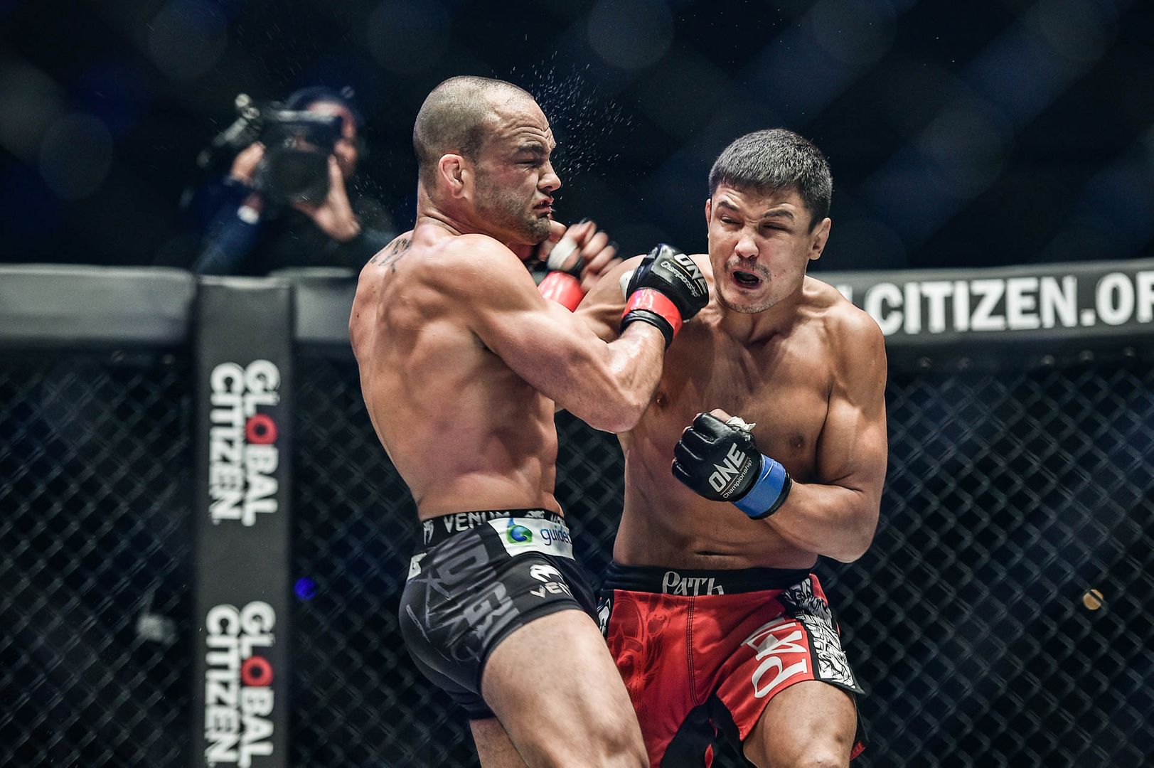 Russian knockout artist Timofey Natsyukhin spoils Eddie Alavarez's debut