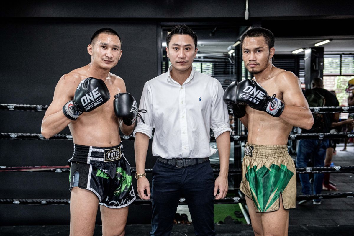 ONE Featherweight World Champion Petchmorakot with Petchyindee Academy owner Sia Boat and Sorgraw