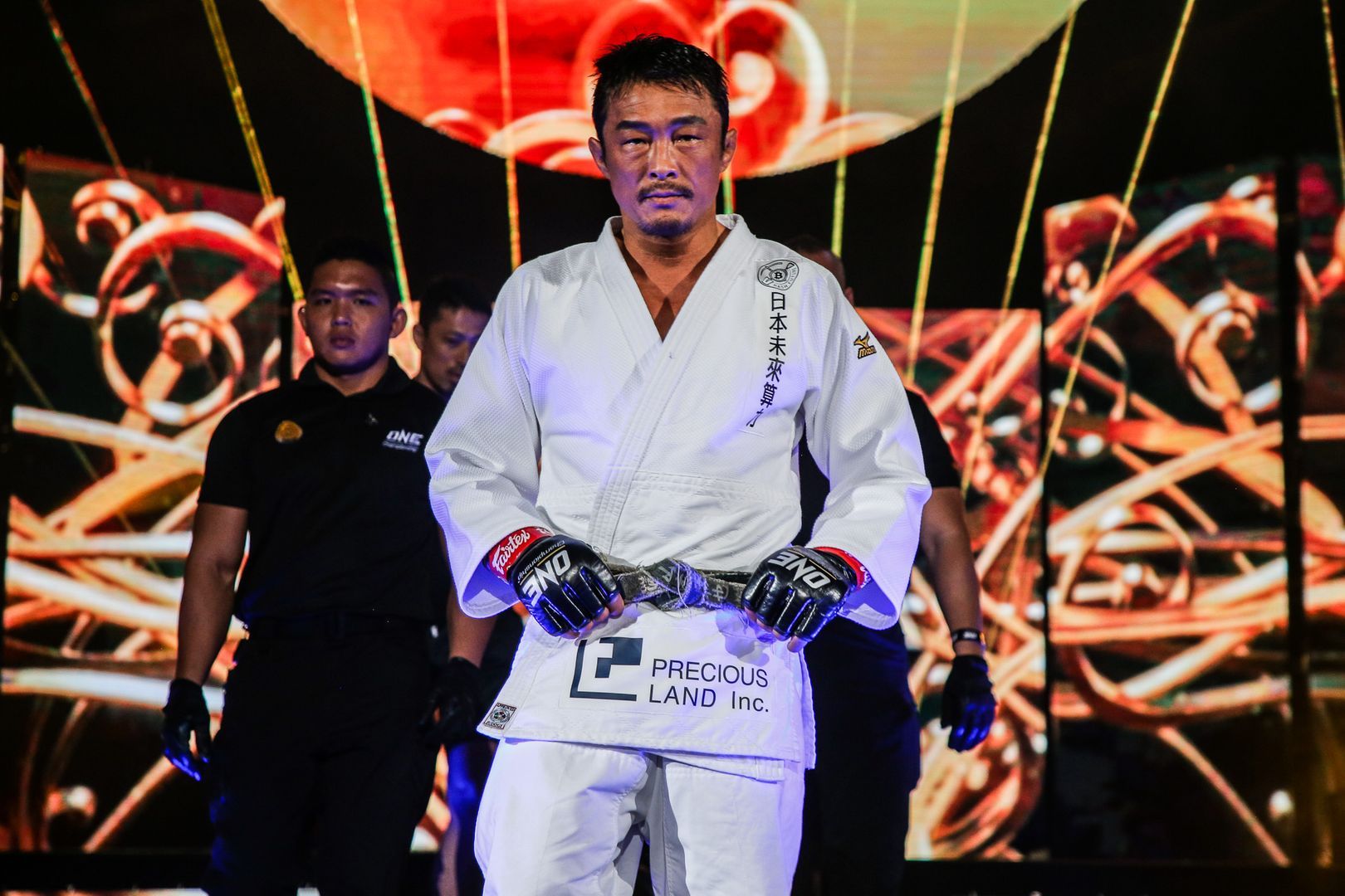 Yoshihiro Akiyama makes his signature walk down the ramp at ONE: LEGENDARY QUEST in China.