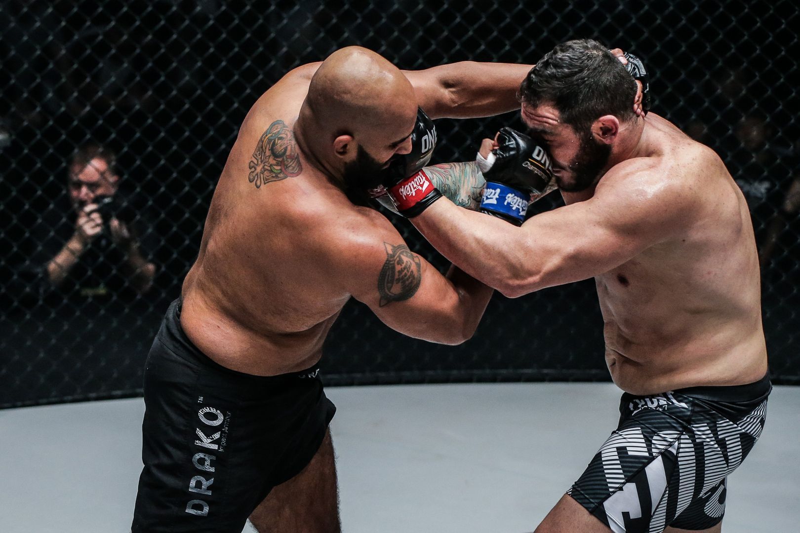 Arjan Bhullar defeats Mauro Cerilli at ONE CENTURY DUX 1534.jpg