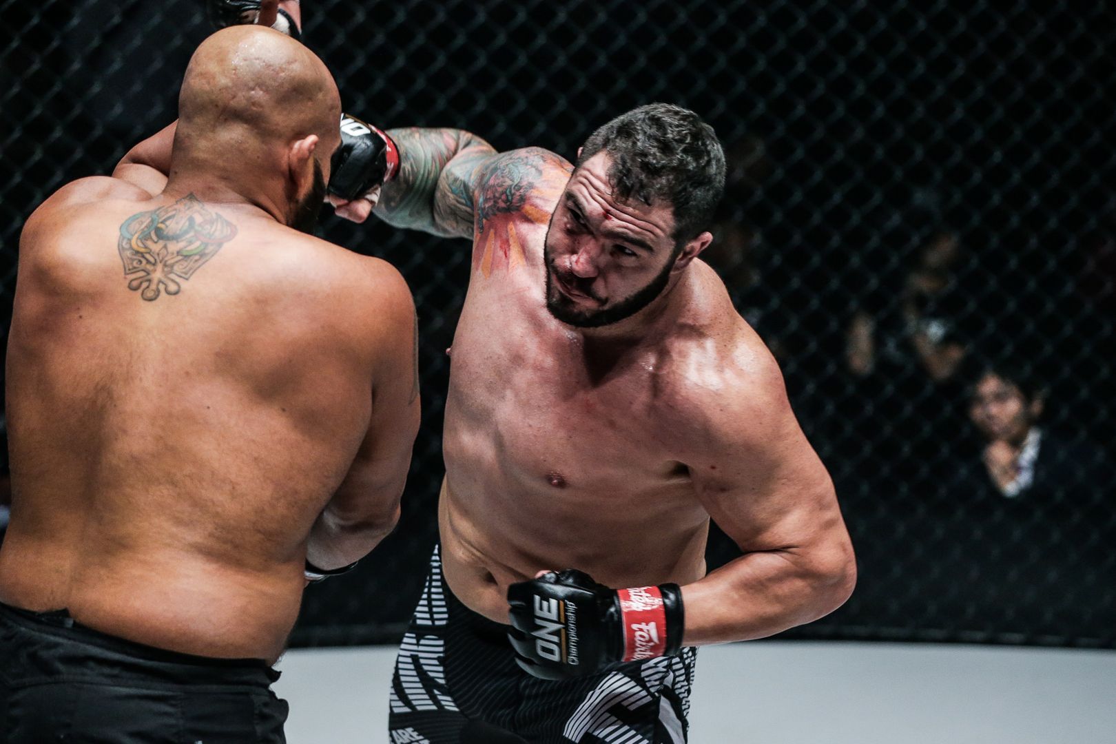Arjan Bhullar defeats Mauro Cerilli at ONE CENTURY DUX 1668.jpg