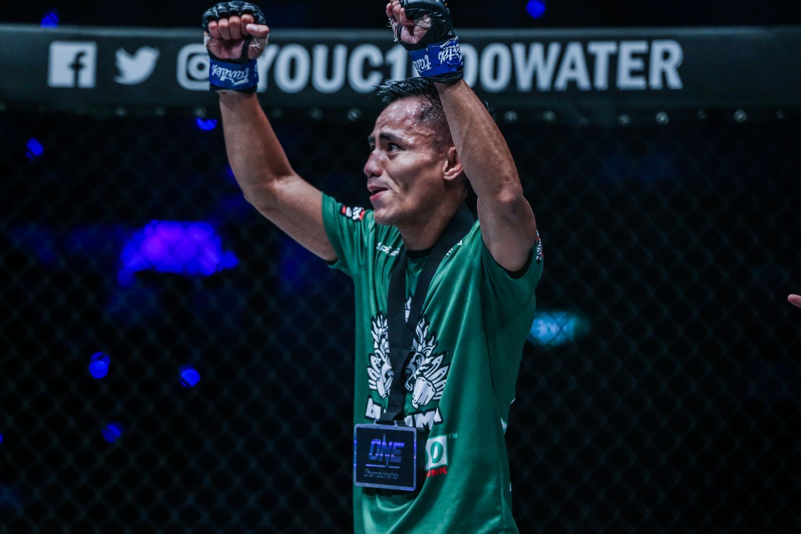 Stefer Rahardian celebrates his win against Adrian Mattheis at ONE DAWN OF VALOR