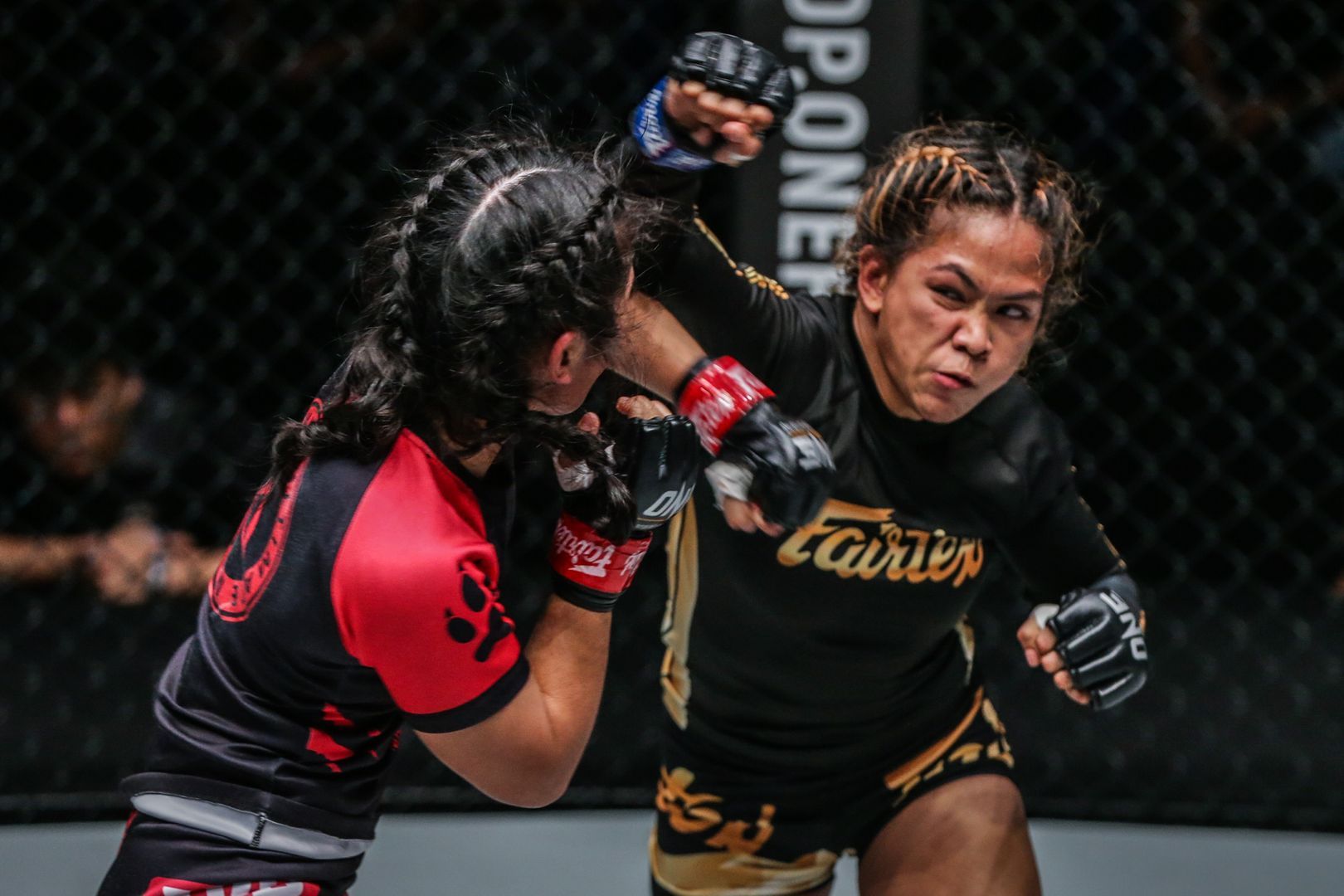 Philippine mixed martial artist Denice Zamboanga cracks Jihin Radzuan