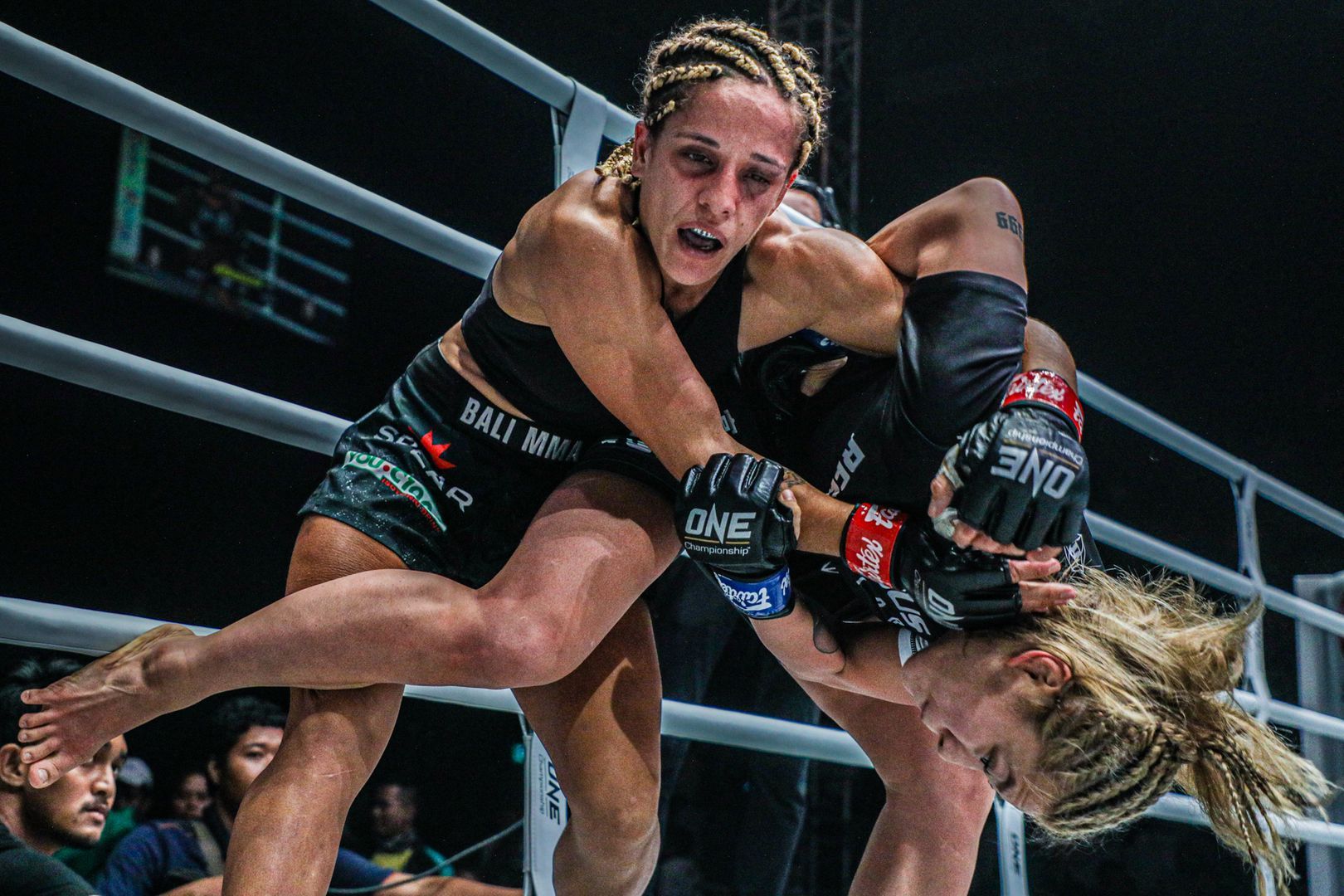 New Zealand's Nyrene Crowley faces off with Japan's Itsuki Hirata