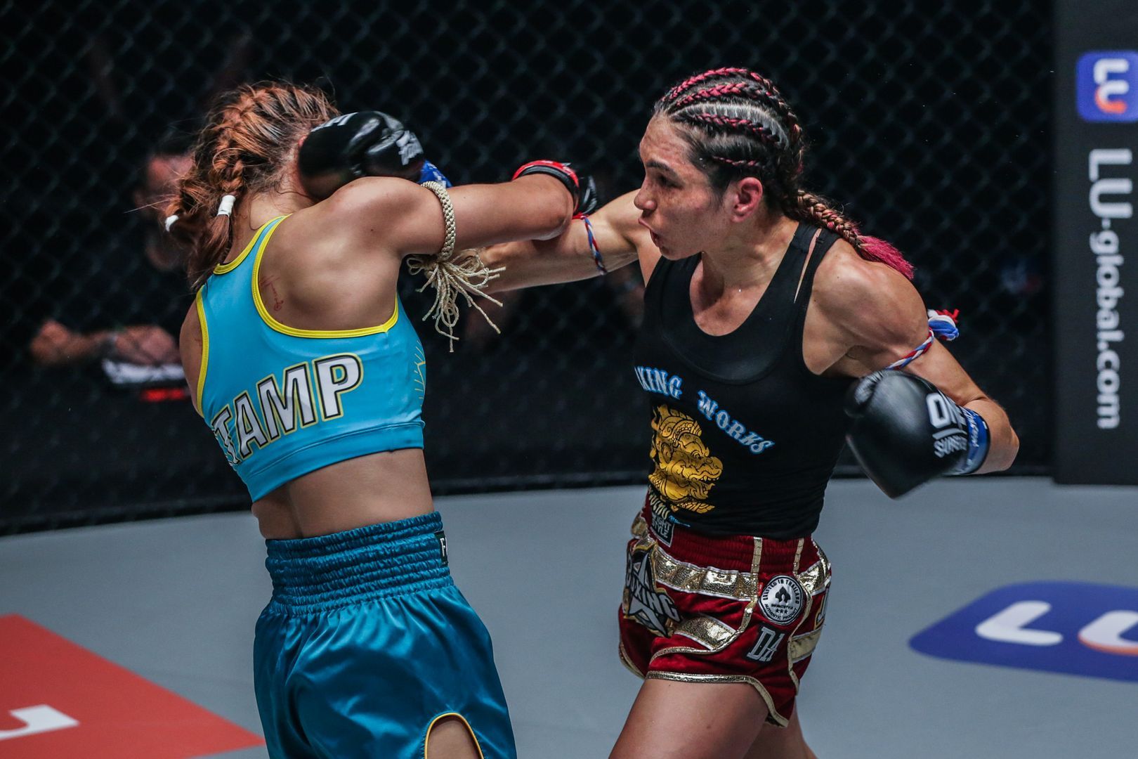 Janet Todd defeats Stamp Fairtex ONE KING OF THE JUNGLE DC DUX_2694.jpg