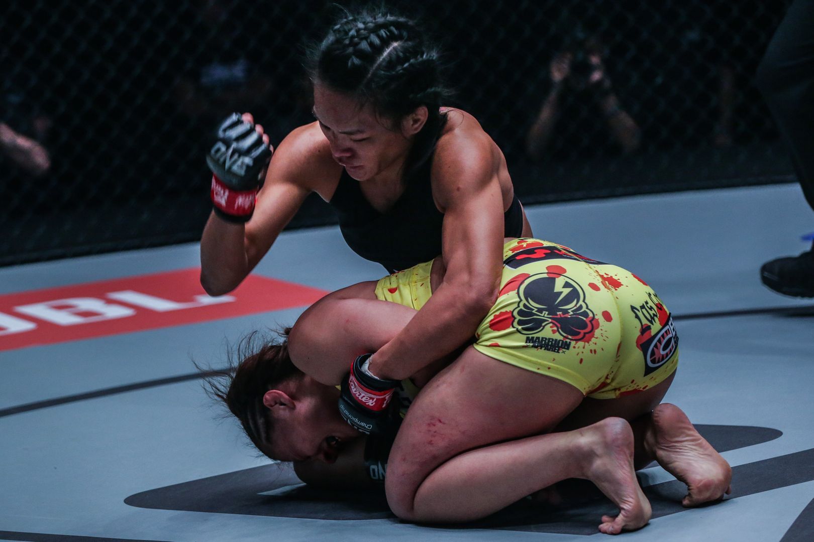 Tiffany Teo defeats Ayaka Miura ONE KING OF THE JUNGLE in Singapore