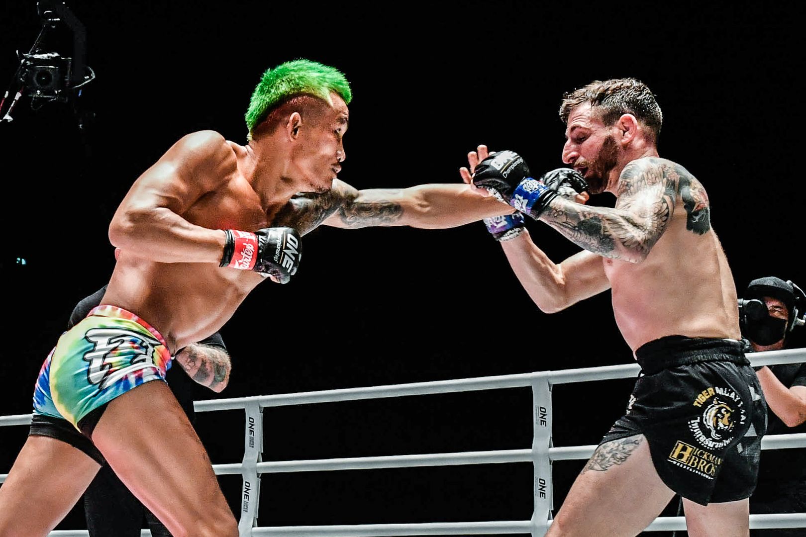 Thai mixed martial artist throws his left cross