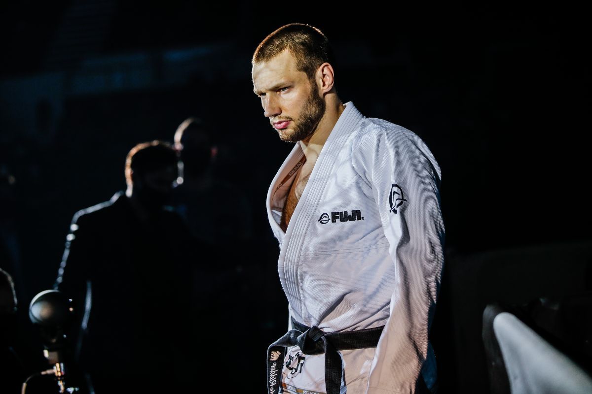 Reinier De Ridder fights Aung La N Sang at ONE: INSIDE THE MATRIX on Friday, 30 October