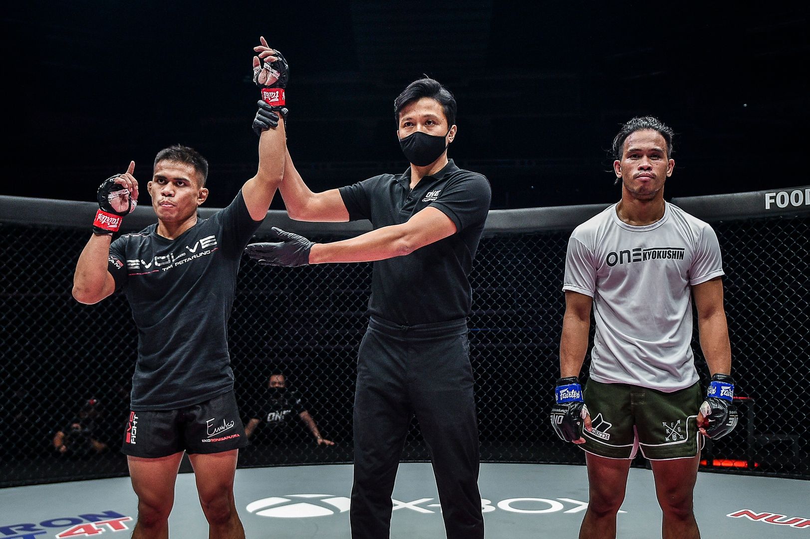 Eko Roni Saputra Ramon Gonzales Inside The Matrix II 11.jpg