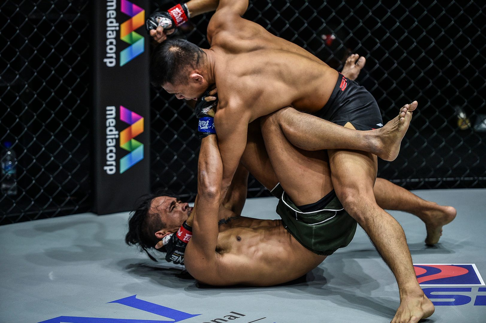 Indonesia MMA star Eko Roni Saputra fights Ramon Gonzales at ONE: INSIDE THE MATRIX II in Singapore