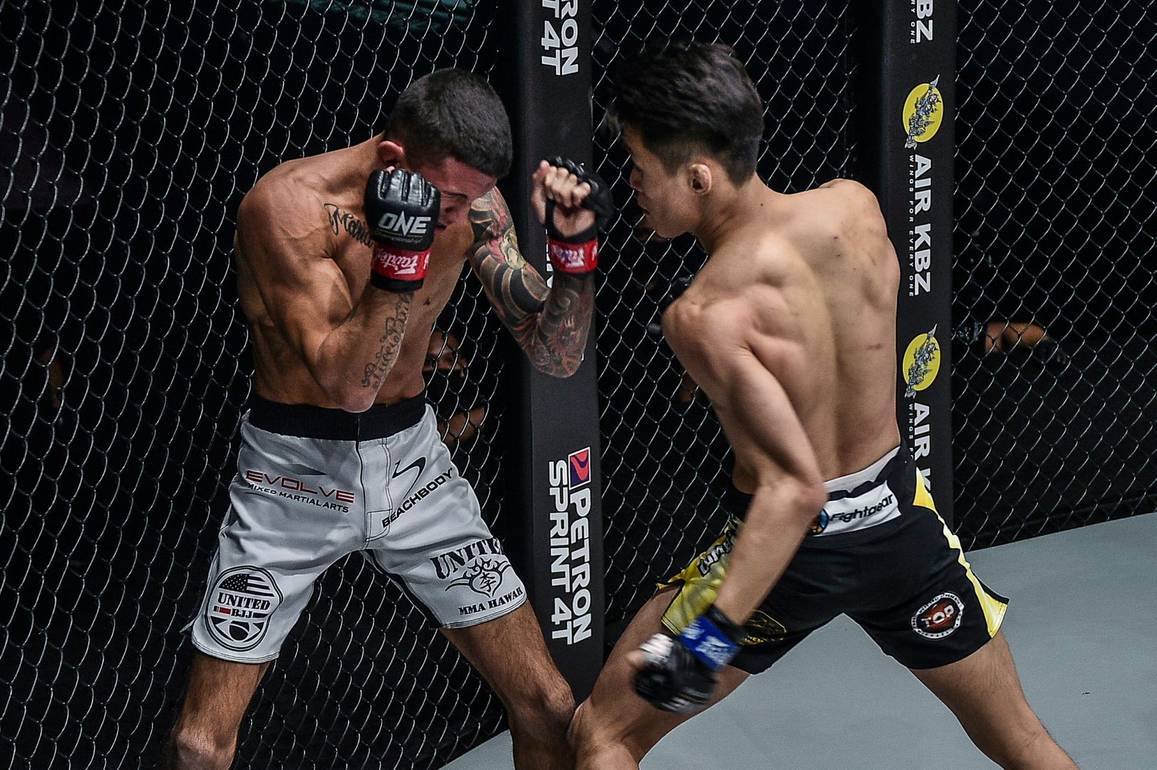 Kwon Won Il Bruno Pucci inside the matrix iv 18.jpg