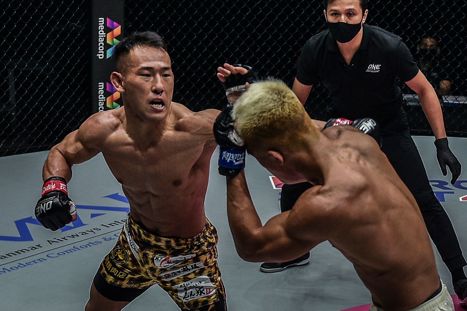 Ryogo Takahashi Yoon Chang Min inside the matrix iv 30.jpg