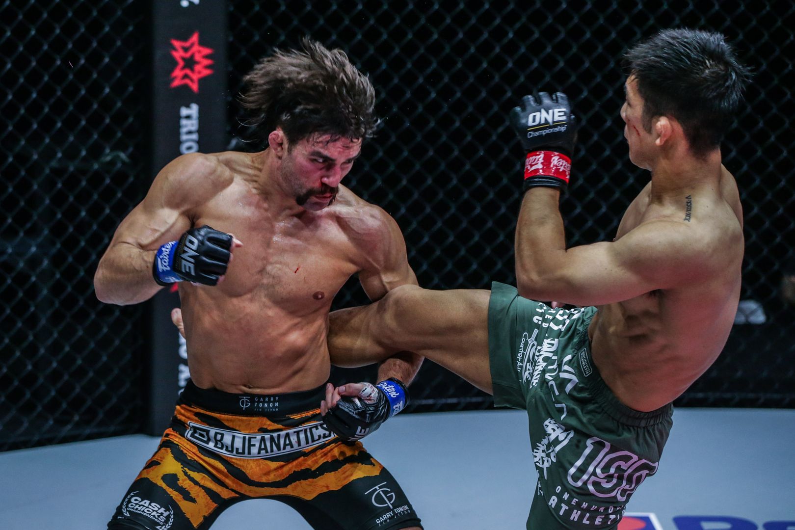 Koyomi Matsushima Garry Tonon BIG BANG 1920X1280 24.jpg