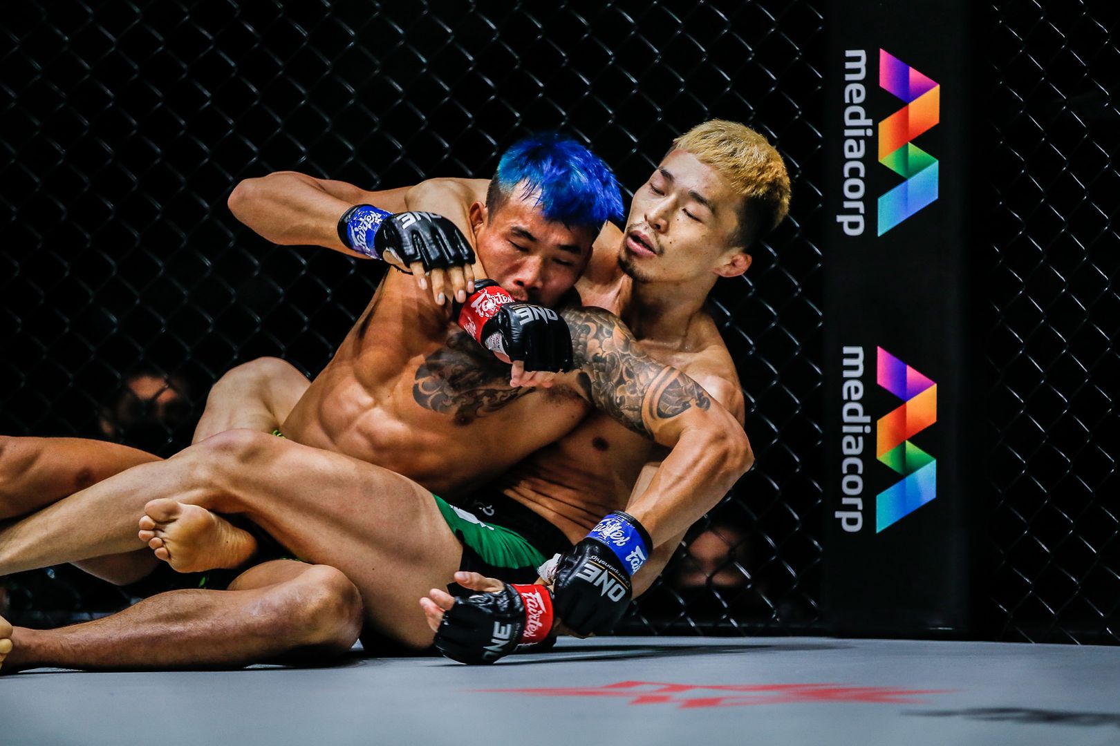 Tatsumitsu wada yodkaikaew fairtex one collision course 1920X1280 11.jpg