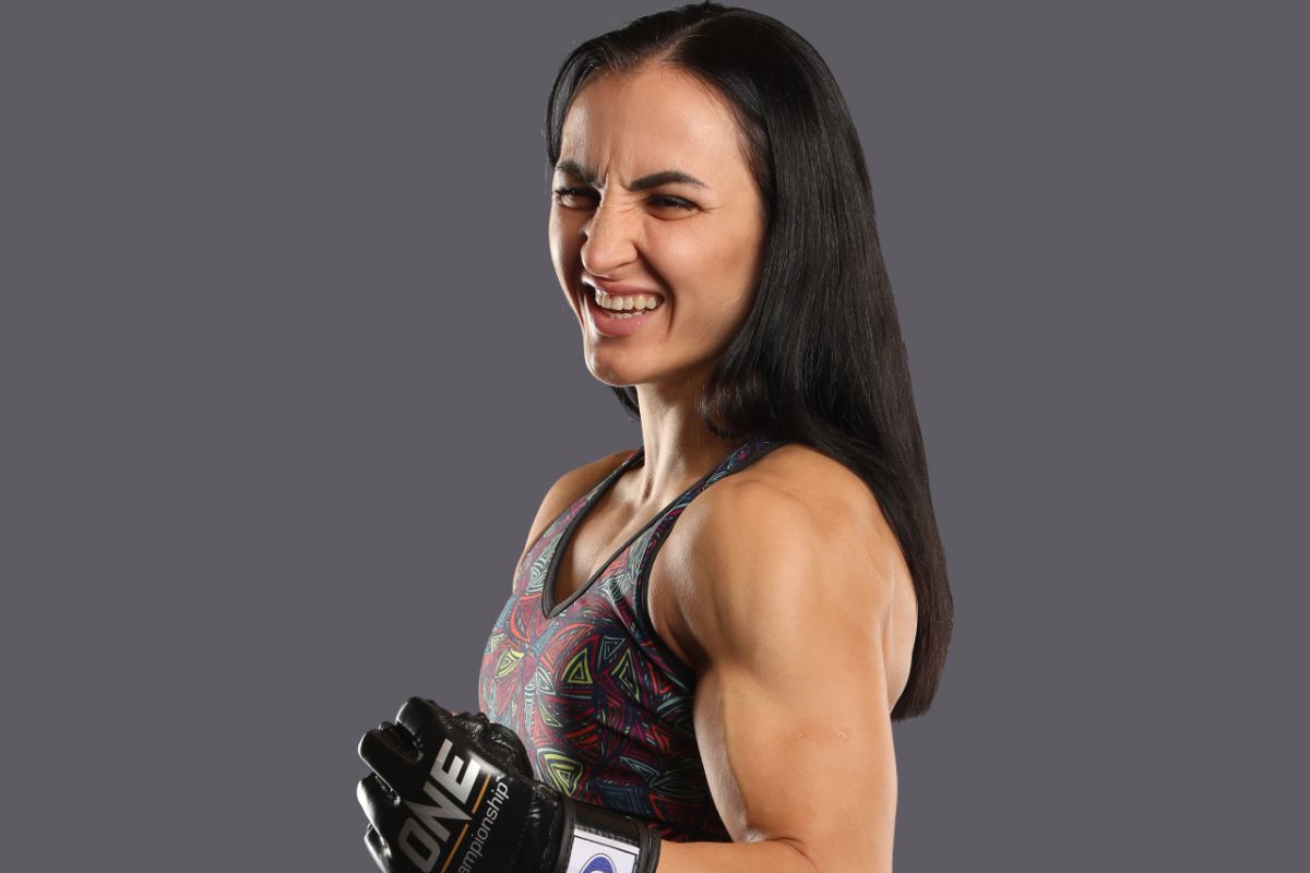 Ukrainian MMA fighter Alyona Rassohyna is ready to make her debut