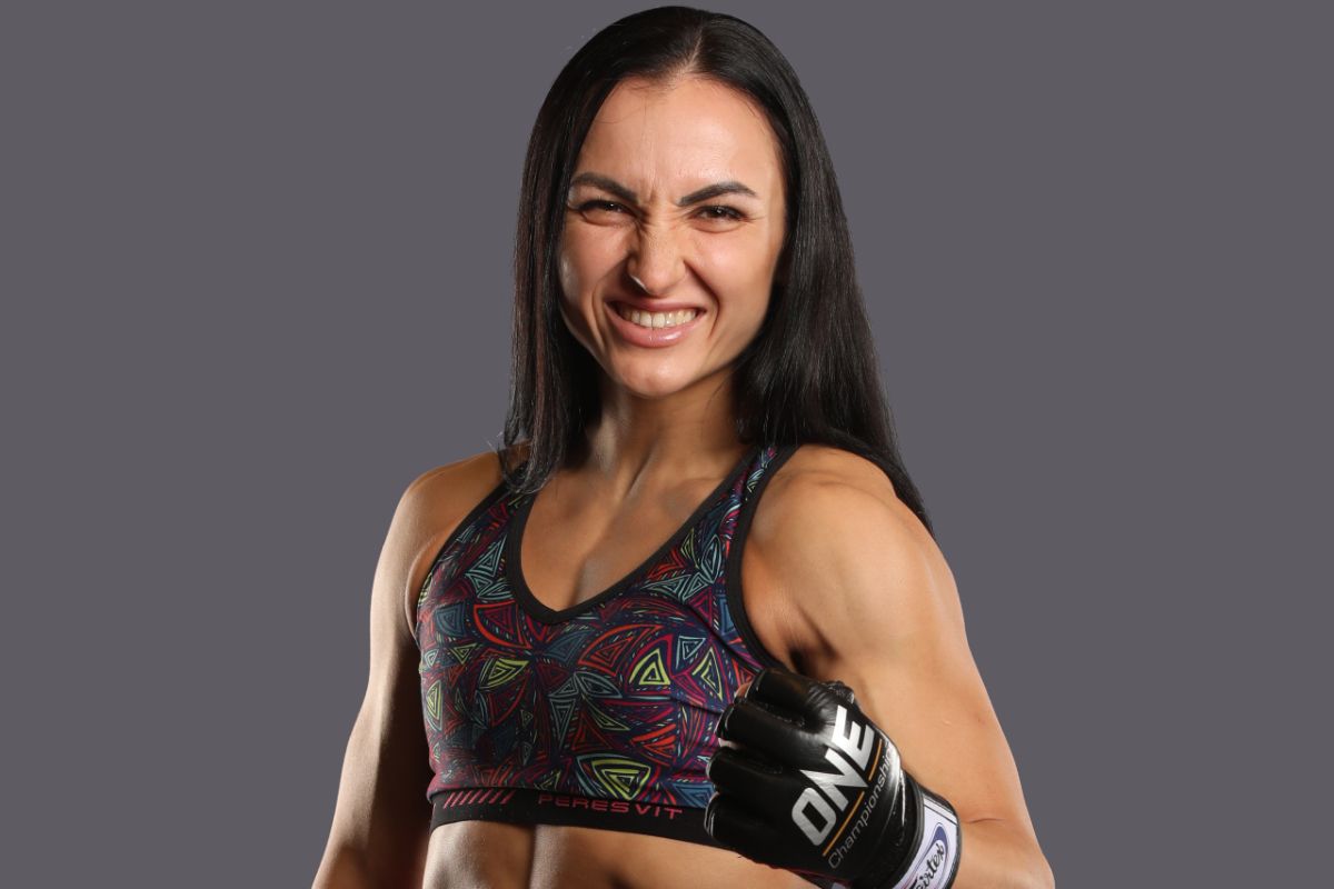 Ukrainian MMA fighter Alyona Rassohyna is ready to make her debut