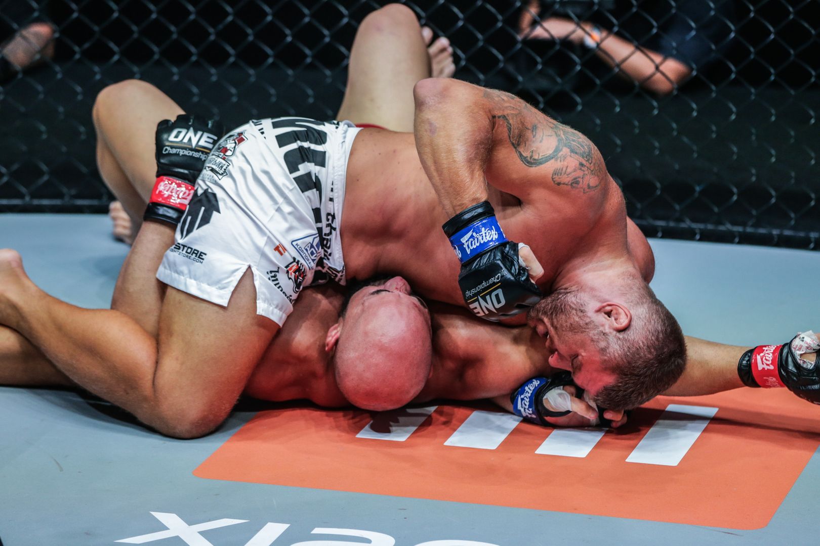 Anatoly Malykhin Alexandre Machado FISTS OF FURY 1920X1280 2.jpg