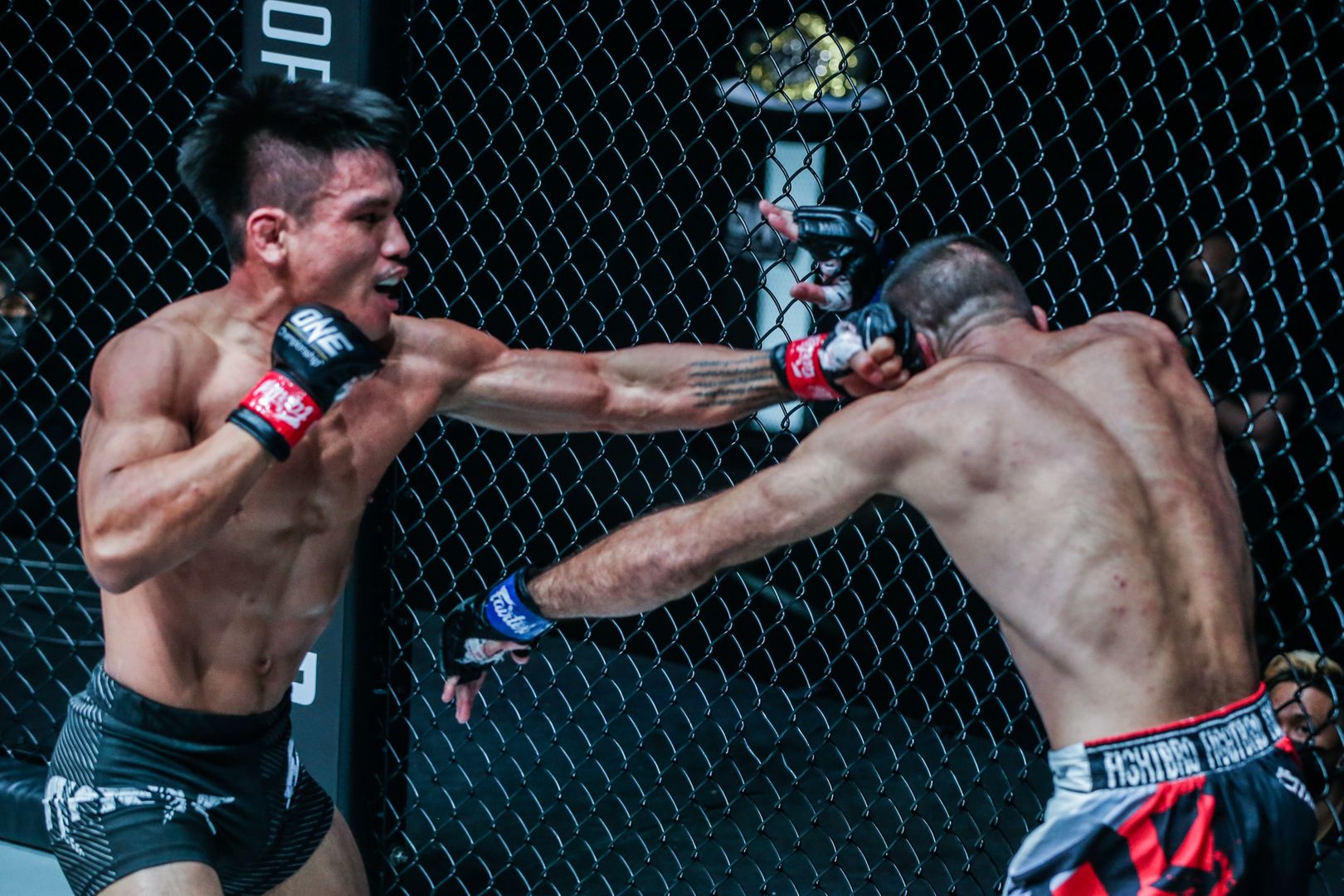 Mark Fairtex Abelardo Emilio Urrutia FISTS OF FURY II 1920X1280 10.jpg