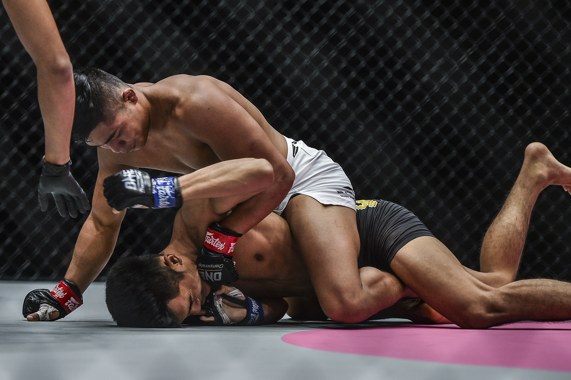 Roshan Mainam Aziz Calim FISTS OF FURY III_1920X1278 4.jpg