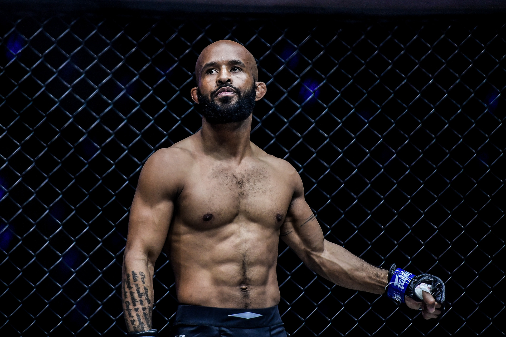 Adriano Moraes Demetrious Johnson ONE on TNT I 17.jpg