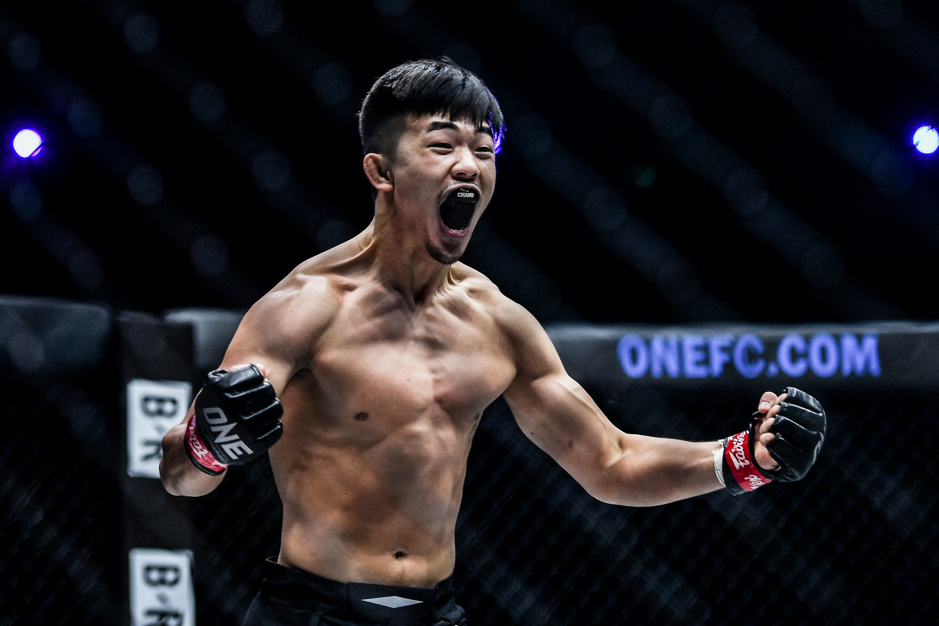 MMA stars Christian Lee and TImofey Nastyukhin fight at "ONE on TNT II"