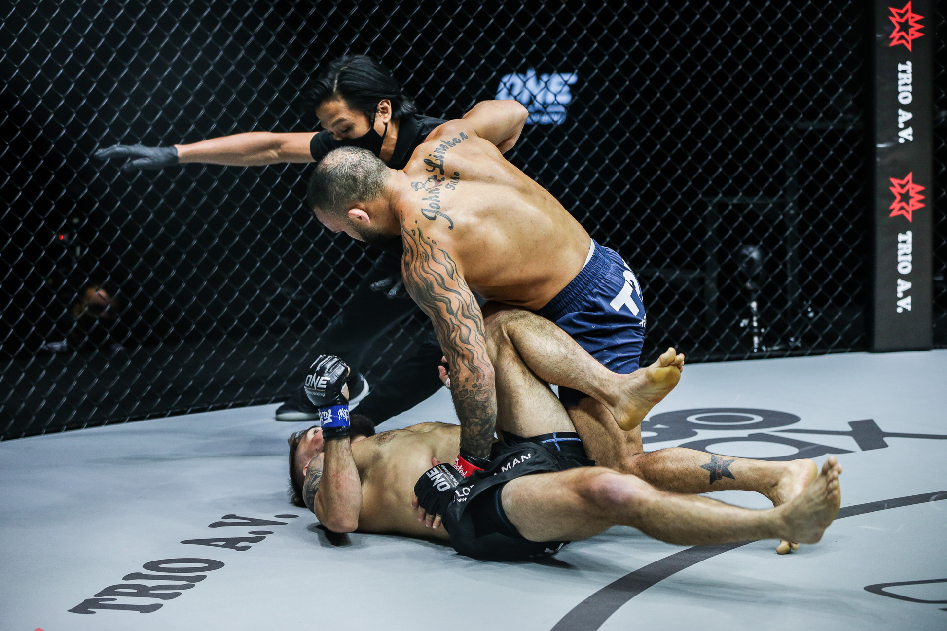 John Lineker Troy Worthen 1920X1280 ONE on TNT III 50.jpg
