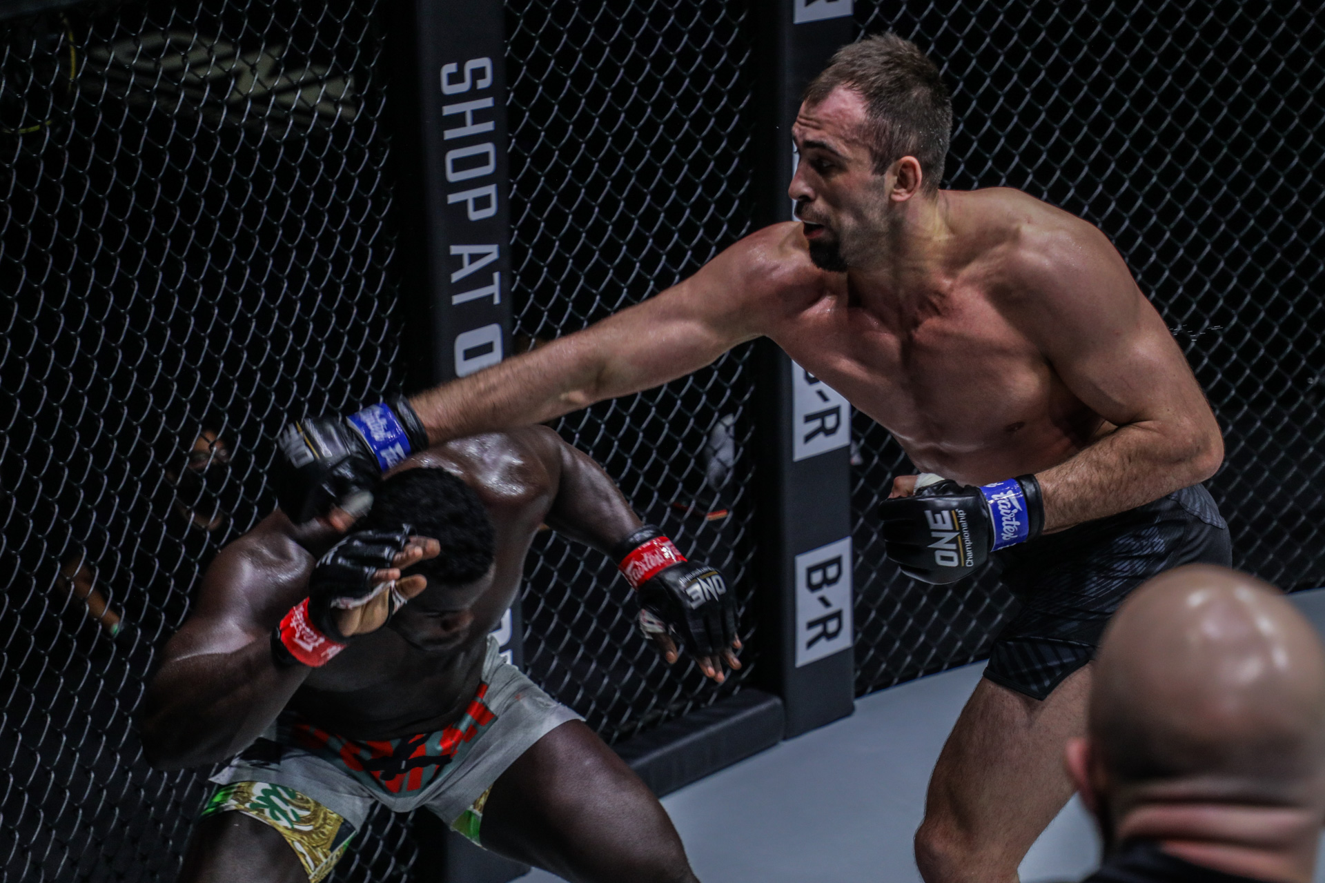 Kirill Grishenko Oumar Kane 1920X1280 ONE on TNT IV 17.jpg