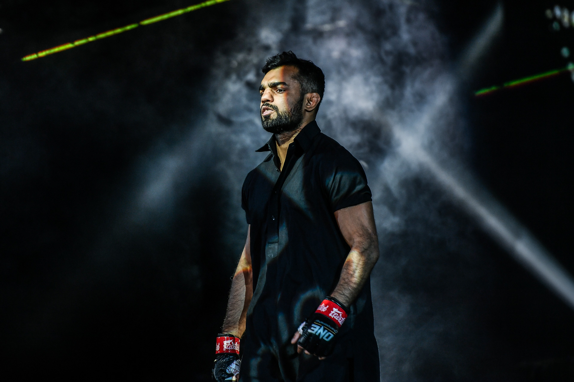 Scenes from the all-Indian clash between Gurdarshan Mangat and Roshan Mainam at ONE: DANGAL on 15 May