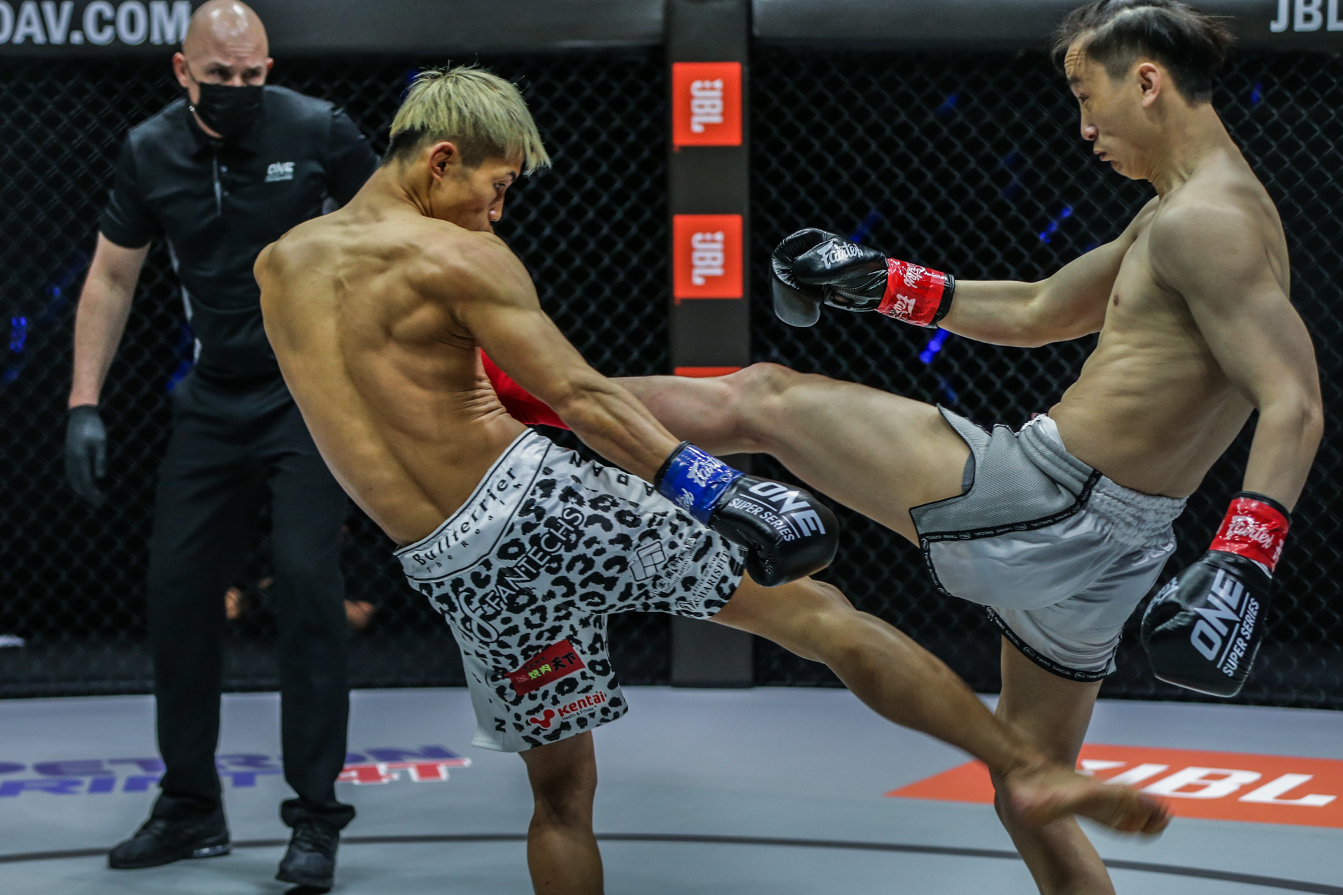 Wang Wenfeng Taiki Naito FULL BLAST 1920X1280 28.jpg