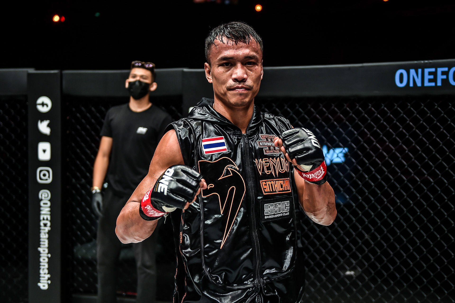 Pictures from the Muay Thai dream match between Sitthichai and Tawanchai at ONE: BATTLEGROUND III