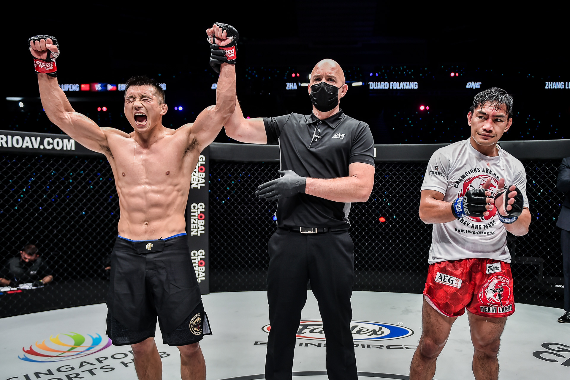 Pictures from the lightweight showdown between Eduard Folayang and Zhang Lipeng at ONE: BATTLEGROUND II