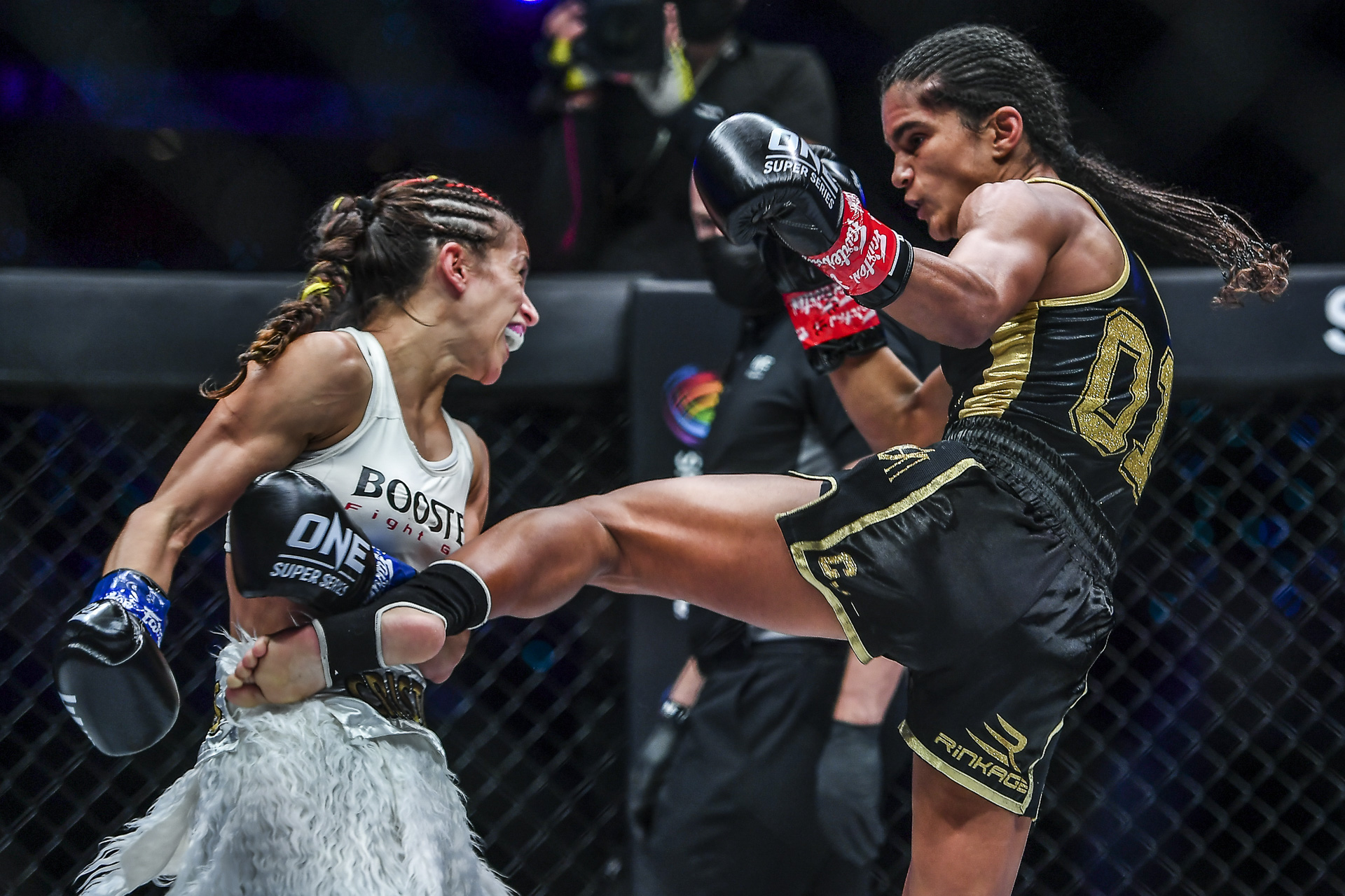 Anissa Meksen kicks Cristina Morales at ONE: EMPOWER
