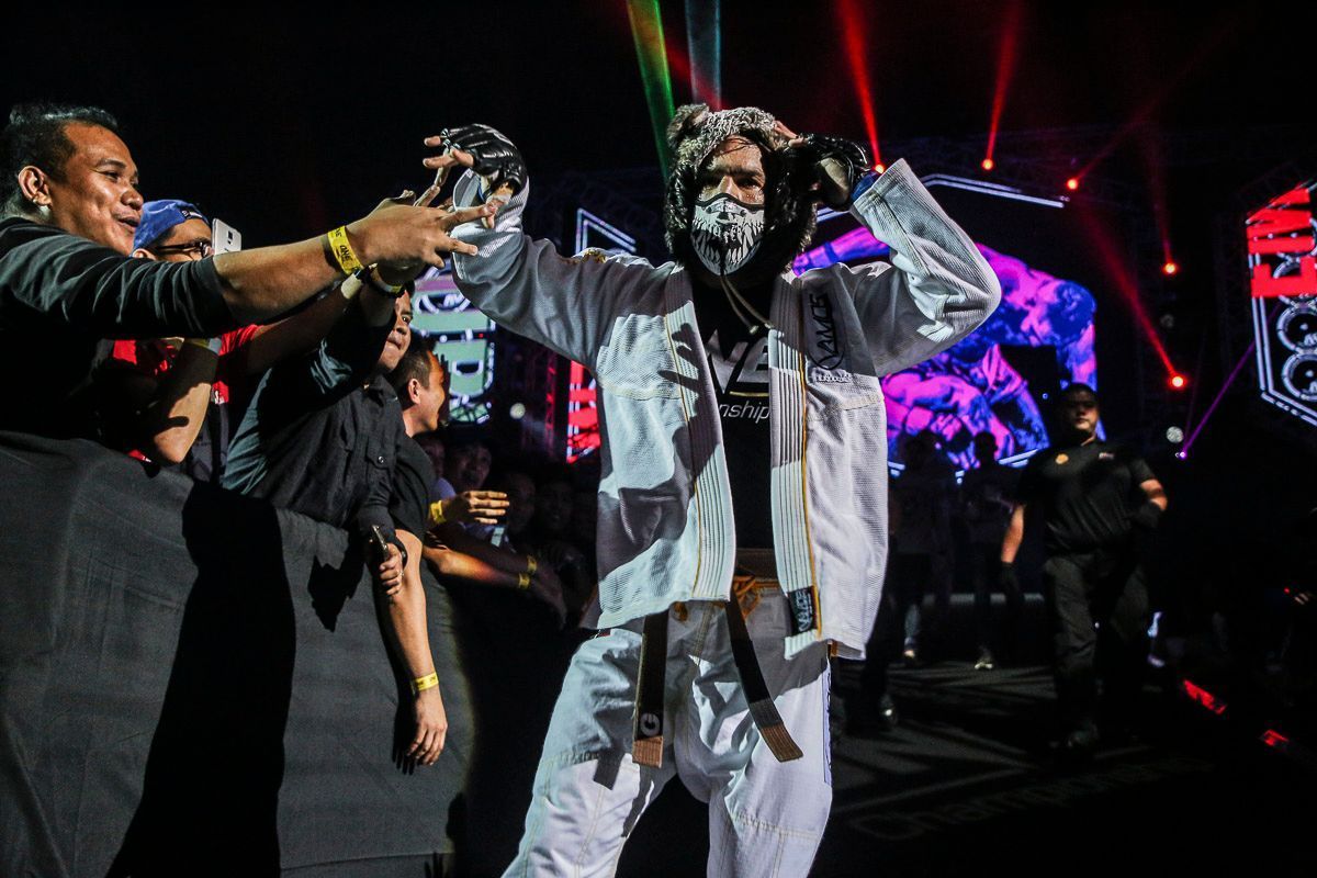 American MMA fighter Emilio Urrutia makes his entrance
