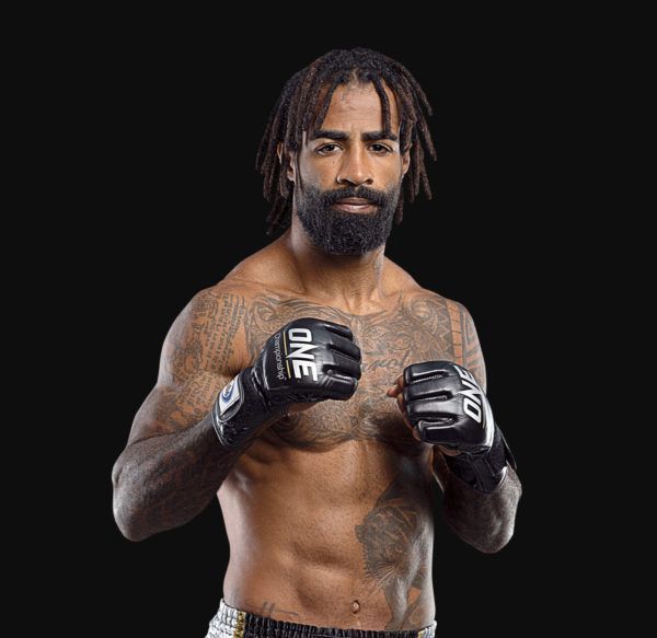 Cosmo_Alexandre hero 1200x1165 1 600x583