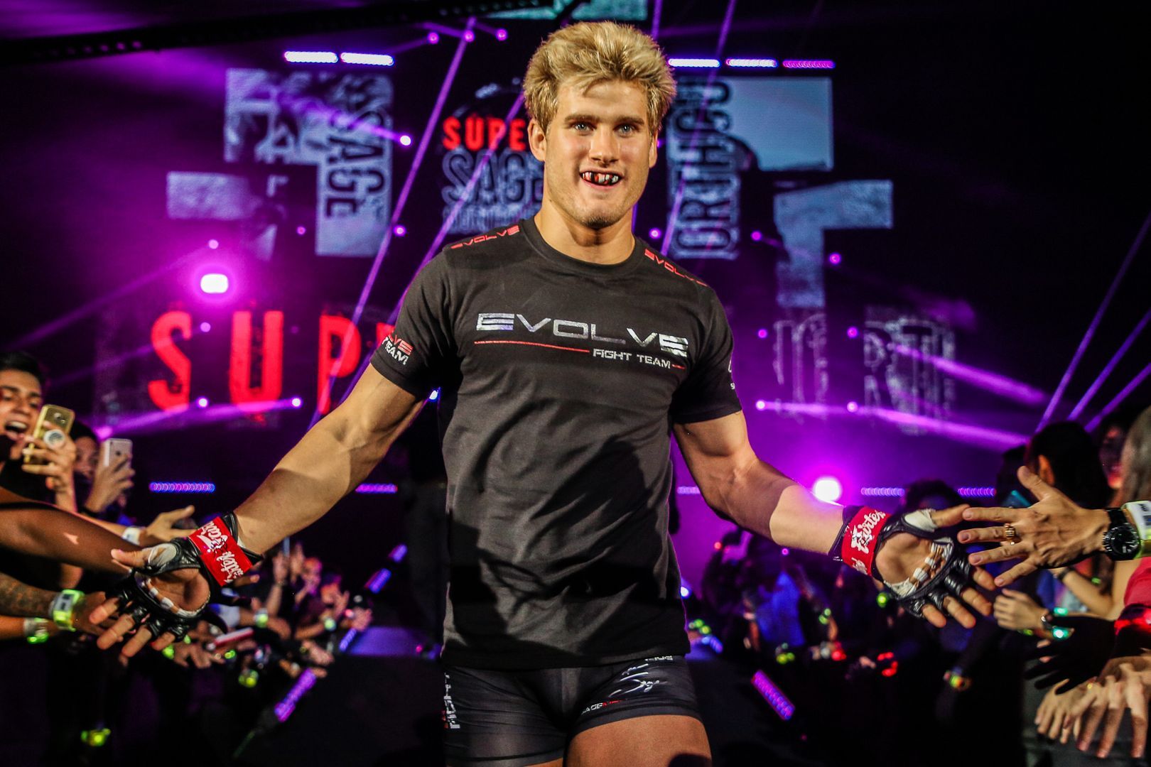 Sage Northcutt DC 5815