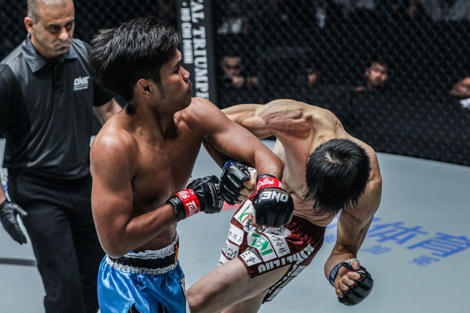 Muangthai stuns Kenta Yamada