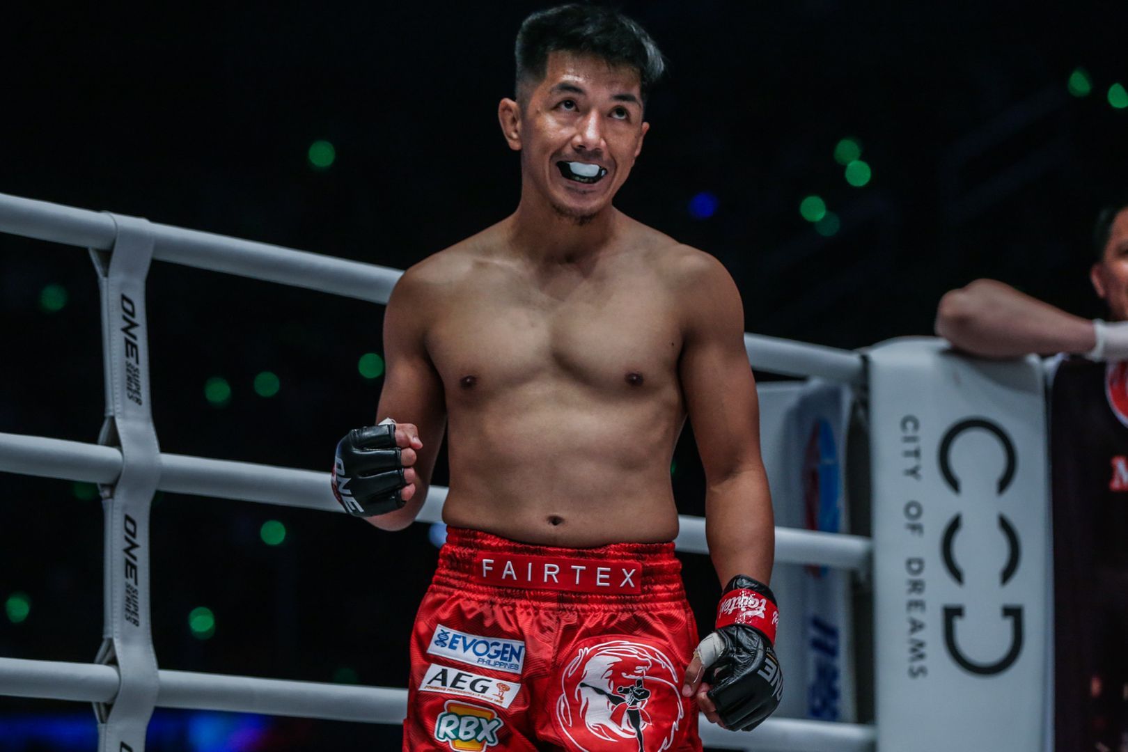 Geje Eustaquio defeats Toni Tauru at ONE MASTERS OF FATE DC DUX_1458 3