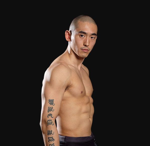 Kim_Woon_Kyoum hero 1200x1165 600x583