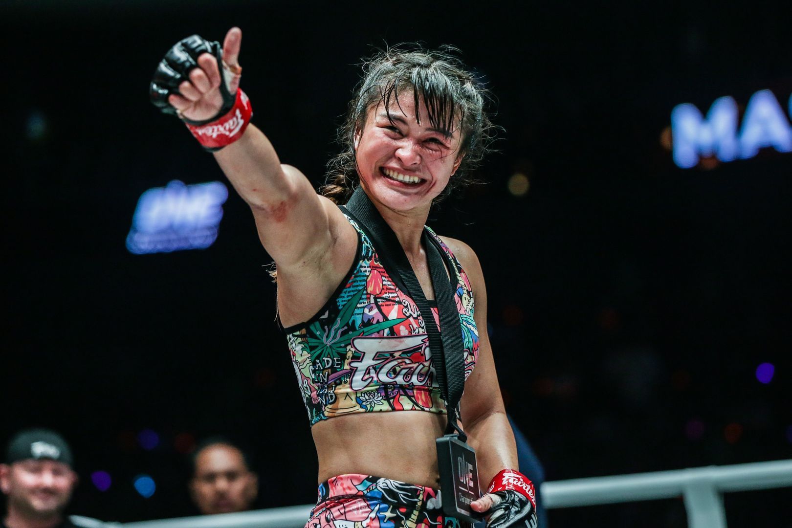 Stamp Fairtex defeats Bi Nguyen at ONE MASTERS OF FATE DC DUX_1437