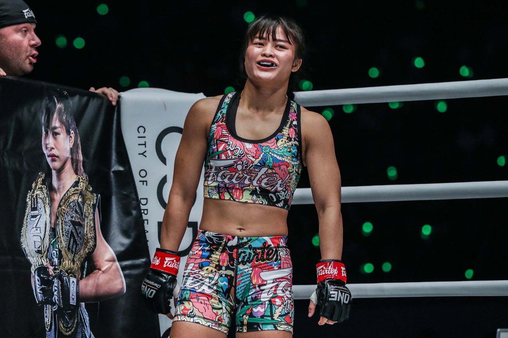 Stamp Fairtex defeats Bi Nguyen at ONE MASTERS OF FATE DC DUX_4609
