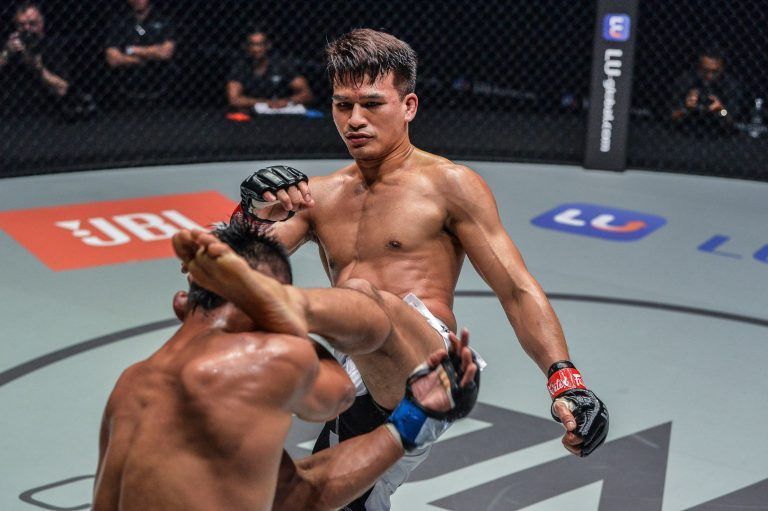 Honorio Banario defeats Shannon Wiratchai ONE KING OF THE JUNGLE AC 4894 768x511