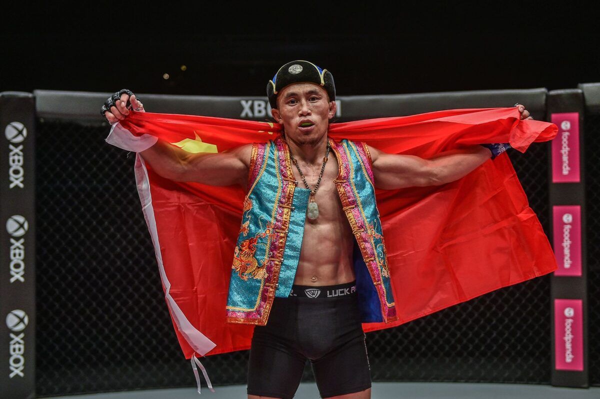 Live action shots of MMA fighters Hexigetu and Dejdamrong Sor Amnuaysirichoke from ONE: REIGN OF DYNASTIES on 9 October!