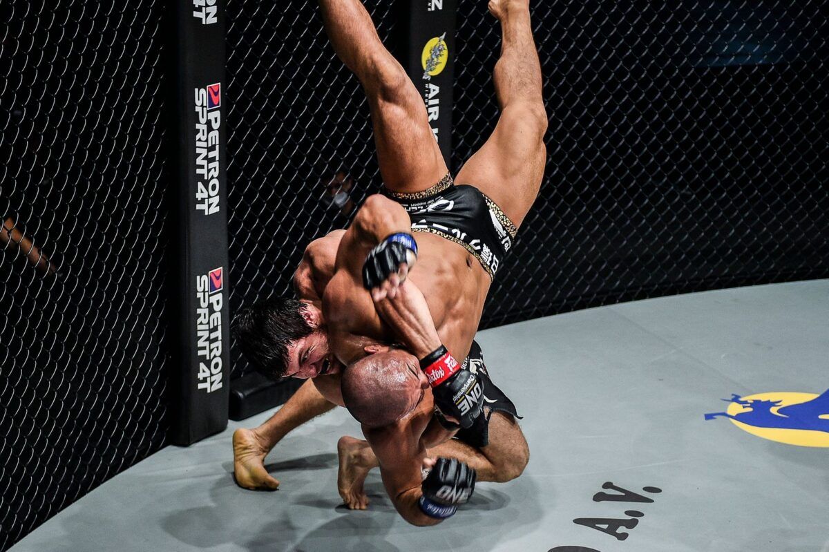 Russian MMA fighter Murad Ramazanov squares off against Hiroyuki Tetsuka at ONE: INSIDE THE MATRIX III