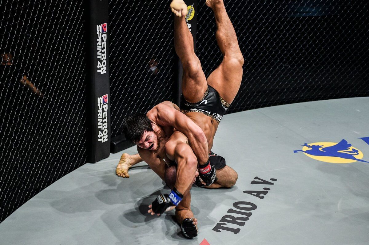 Russian MMA fighter Murad Ramazanov squares off against Hiroyuki Tetsuka at ONE: INSIDE THE MATRIX III