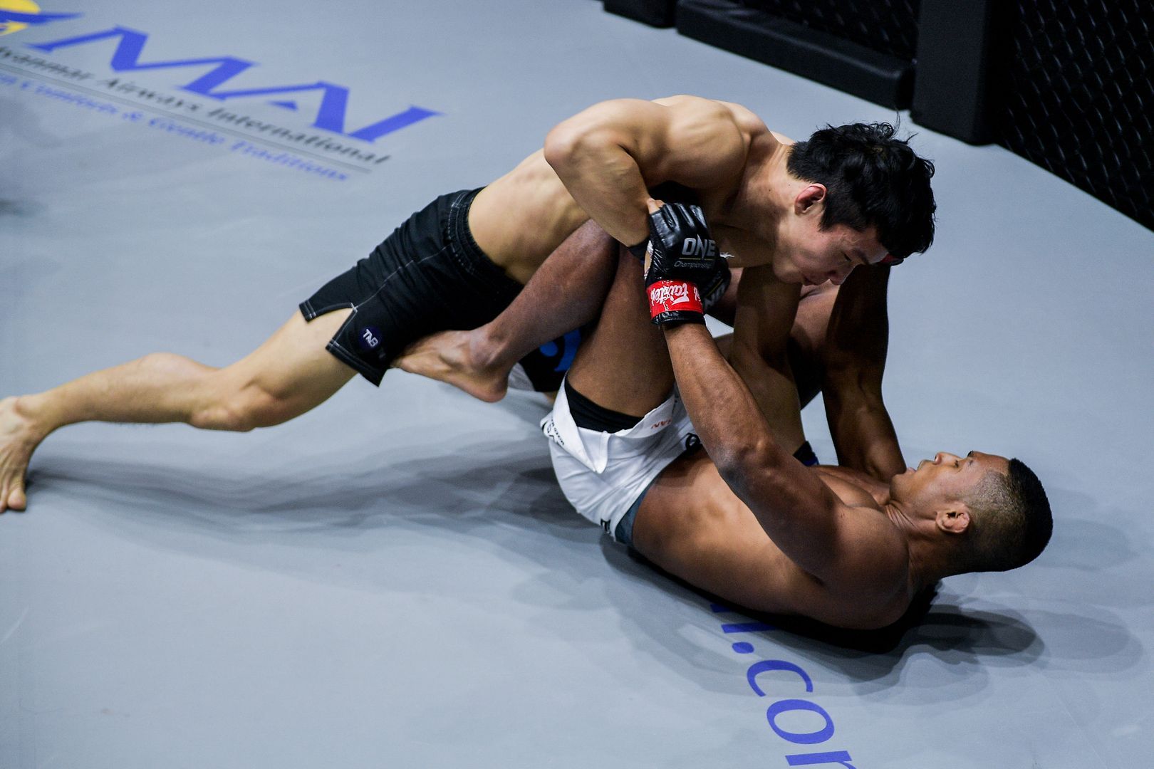 Amir Khan Dae Sung Park ONE Collision Course 1920X1280 20
