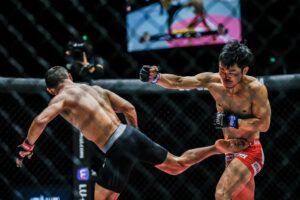 Kairat Akhmetov Dae Hwan Kim ONE Collision Course 1920X1280 13 300x200 2.jpg