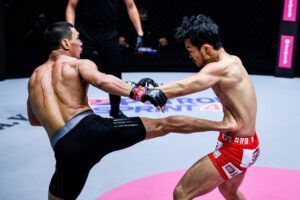 Kairat Akhmetov Dae Hwan Kim ONE Collision Course 1920X1280 29 300x200 2.jpg
